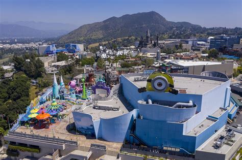 universal studios hollywood  laid   workers  july