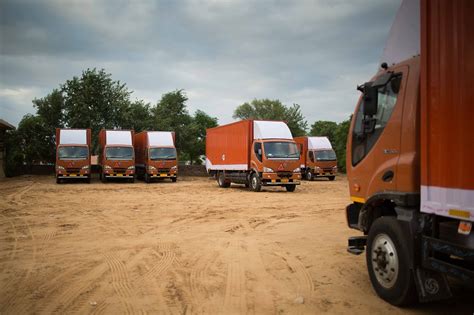 rivigo adds   cities  part truck transport  meet festive