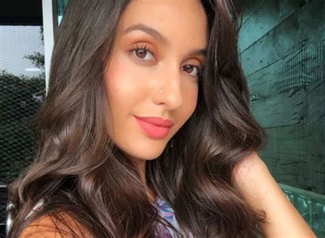 ‘dilbar girl nora fatehi rings her birthday with street dancer 3d duo