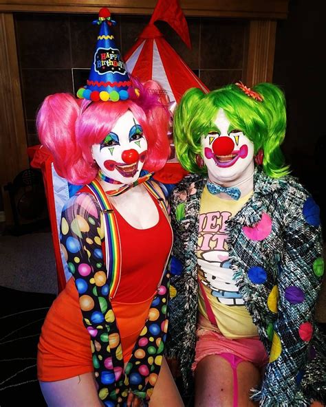 clown pics cute clown clown suit female clown whiteface insane