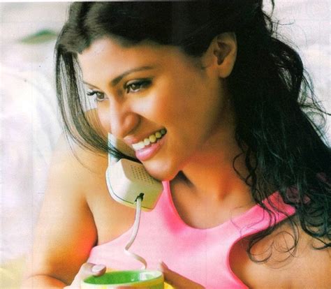 Konkona Sen Sharma Hot Full Hd Wallpapers And Images