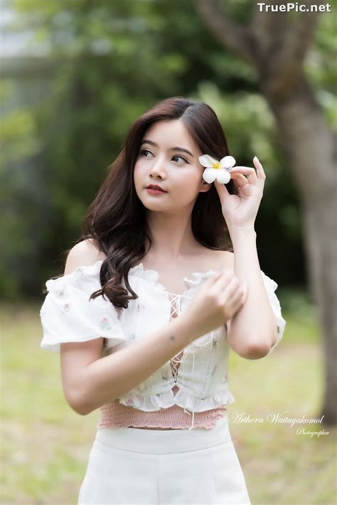 true pic thailand model aintoaon nantawong sweet girl photo