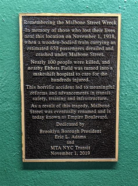 read  plaque remembering  malbone street wreck