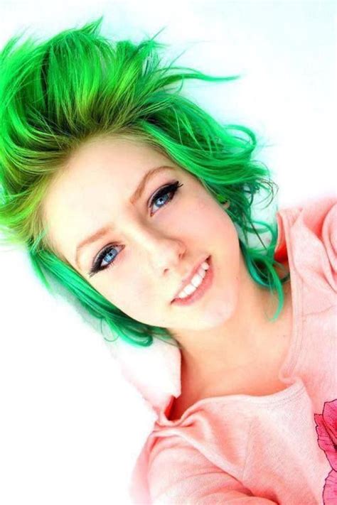 cheveux vert flashy bright hair colors hair styles dye  hair