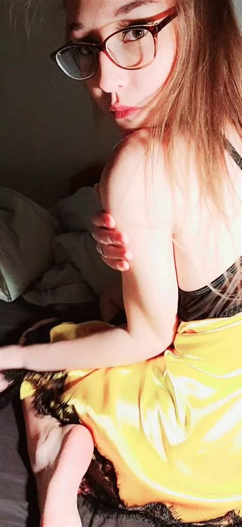 Mrsswanxx Ready To Take Your Hard Cock 👿 Ass Pussy Skirt