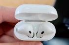 wireless earbuds feb  reviews  buyers guide wearable  ear