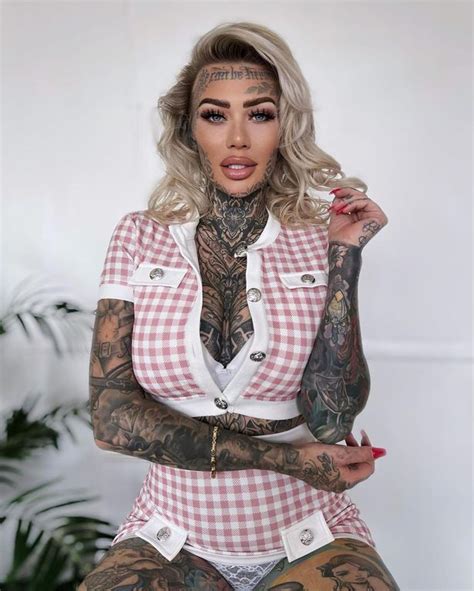 Britains Most Tattooed Woman Cant Have Sex As Privates Swelled From