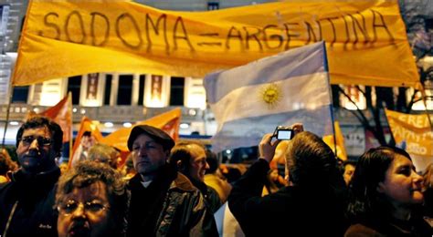 argentina approves gay marriage in a first for region