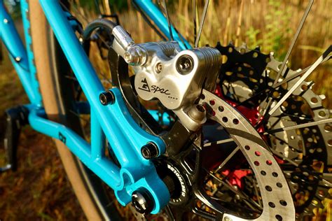 kind  mountain bike brakes   running survey singletracks mountain bike news