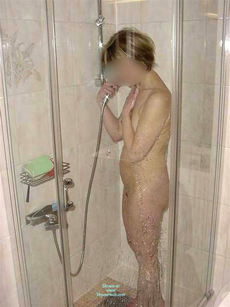 Nude Me Linda In The Shower August 2010 Voyeur Web