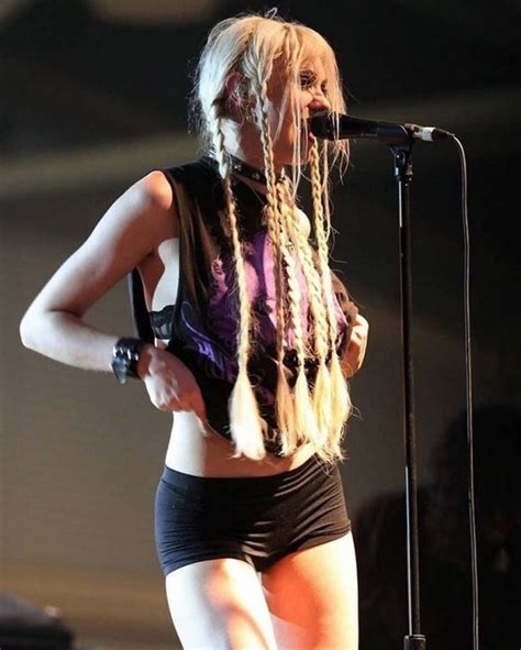 taylor momsen nude leaked and sexy collection 69 photos