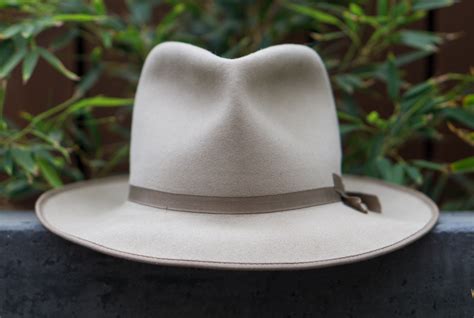akubra campdraft deluxe silverbelly size     fedora lounge
