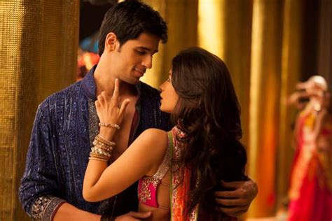 Wanna Know How To Pick Up Sidharth Malhotra At A Party
