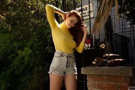 Hintergrundbilder Sabrina Lynn Rothaarige Zischig Modell Frau