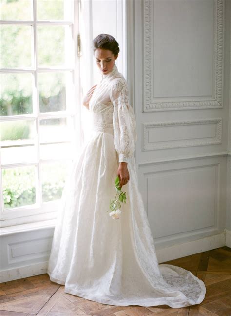 century wedding dresses   find  perfect venue   special wedding day