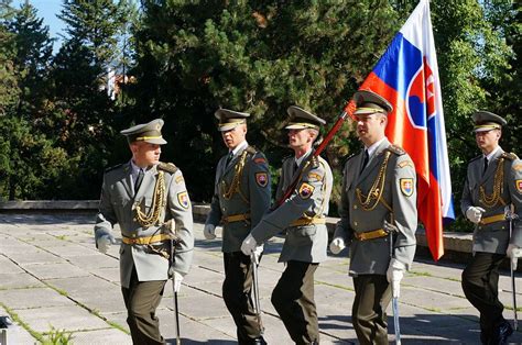 slovenske narodne povstanie po  rokoch pripomenie viacdnovy program