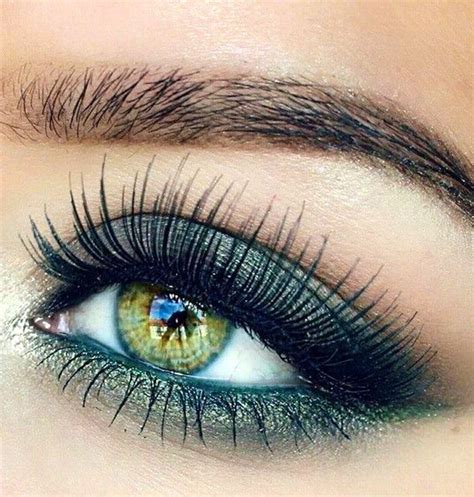green eye natural makeup daily nail art  design