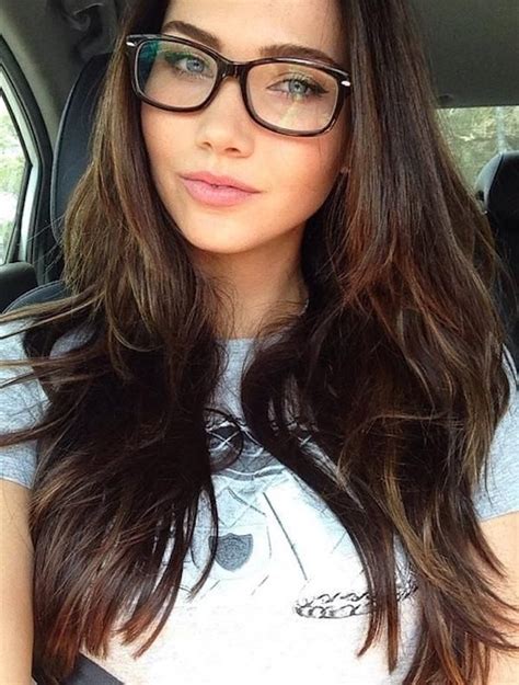 Hot Women Thechive Brunette Glasses Girls With Glasses Beautiful