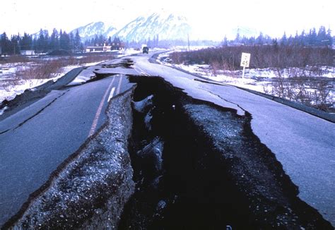 9 2 Earthquake Alaska 7 0 Magnitude Earthquake Hits Alaska Damaging