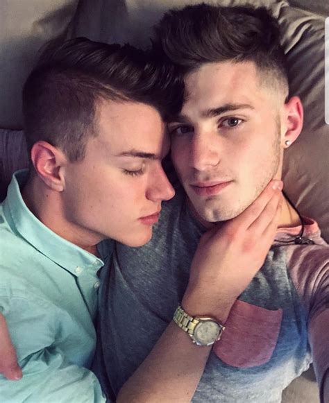 amor gay beaux couples cute gay couples gay cuddles tumblr gay men