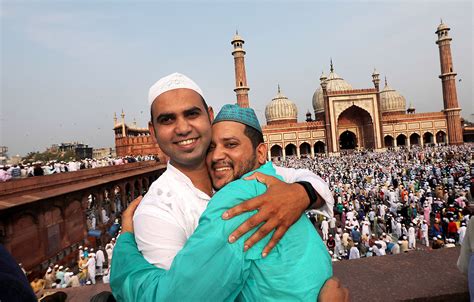 muslims   world celebrate eid al fitr  al jazeera