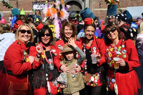 le carnaval de tournai comme  vous  etiez