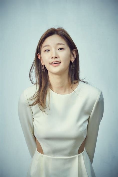Pin Oleh Kas Kecil Di Actors Di 2020 Korean Drama Drama