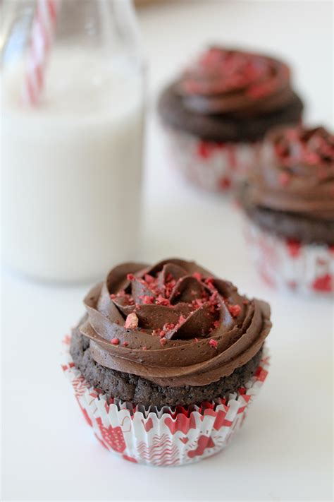 Grain Free Strawberry Chocolate Cupcakes The Whole Smiths