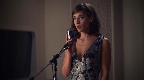 watch lizzy caplan sing in new masters of sex promo entertainment tonight