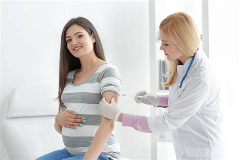 Le Vaccin Contre La Grippe Pour Les Femmes Enceintes Aussi Sante