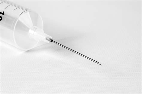 syringe   needle  stock photo public domain pictures