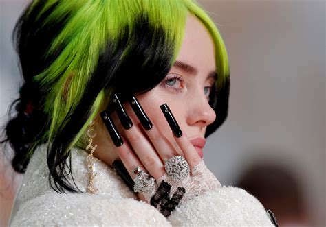 Why Billie Eilish Isn T Likely To Be Canceled Over Scandal