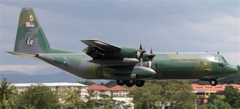 aviation craft royal malaysian airforce tail plaque  lockheed   hercules