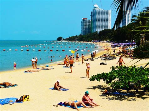 tourism observer thailand pattaya popular tourist and party hot spot