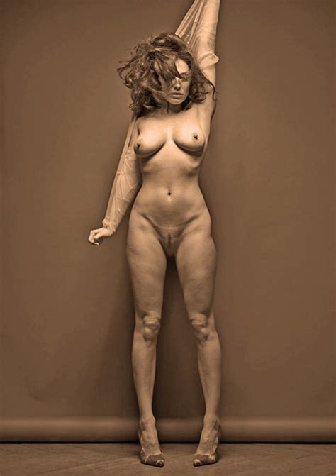 【衝撃】元有名グラビアモデル、39歳になって全裸を披露… これは悲しすぎる…（画像あり） ポッカキット