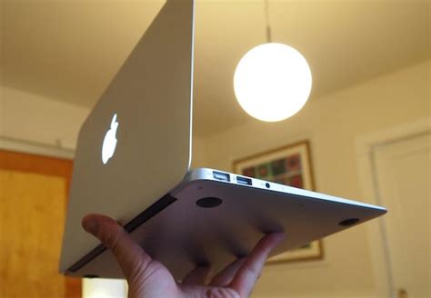 macbook air  ultra portable  surprisingly powerful review cult  mac