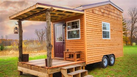 absolutely petite cabin tiny house  quality  craftsmanship tiny house listings cabin