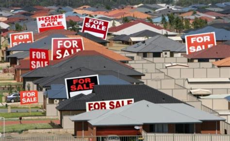 expats  push  house prices  west australian