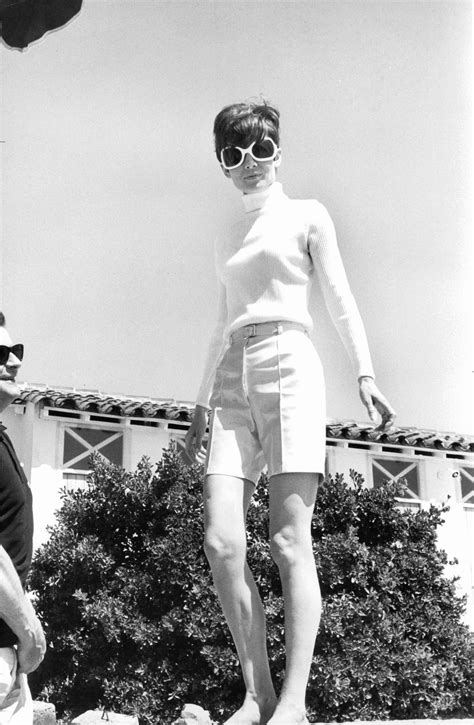 16 Fotos Veraniegas De Audrey Hepburn Prácticamente Perfectas Vogue
