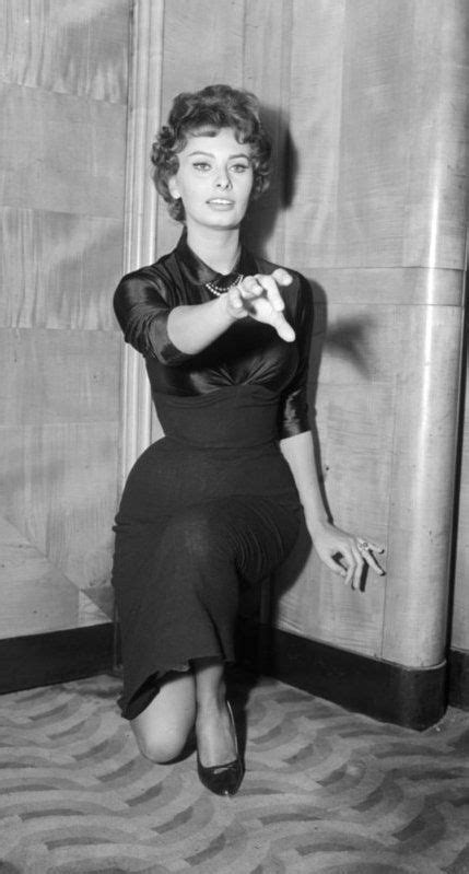 82 best sophia loren images on pinterest vintage hollywood classic hollywood and good looking