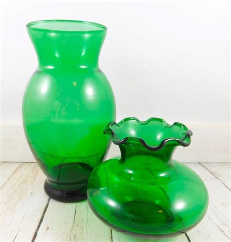 Green Glass Vases Ruffled Anchor Hocking Green Emerald Glass Mid
