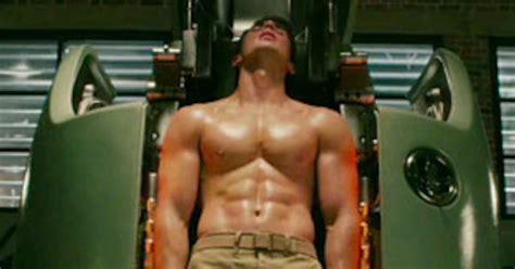 Captain America S Chris Evans Sexy And Shirtless You Re Welcome E News