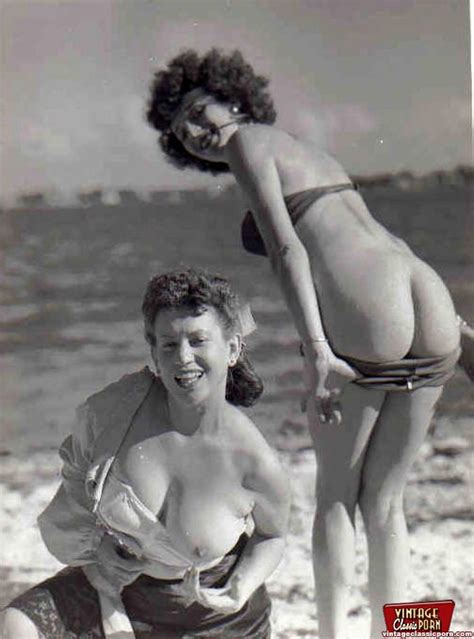 Pinkfineart Classic 50s Outdoor Girls From Vintage