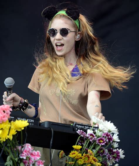 Grimes Aka Claire Boucher The Indie Music Beauty Stars