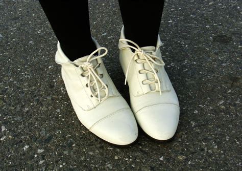 white shoes white sneaker shoes