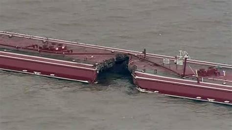 Ships Collide Cause Massive Leak In Houston Texas On Air Videos