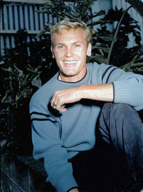 essential opinion tab hunter confidential tab hunter hollywood men handsome actors