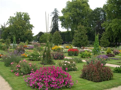 jardin des plantes dorleans parcs  jardins en region centre