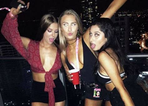 These Girls Are Obviously Having Way Too Much Fun 34 Pics