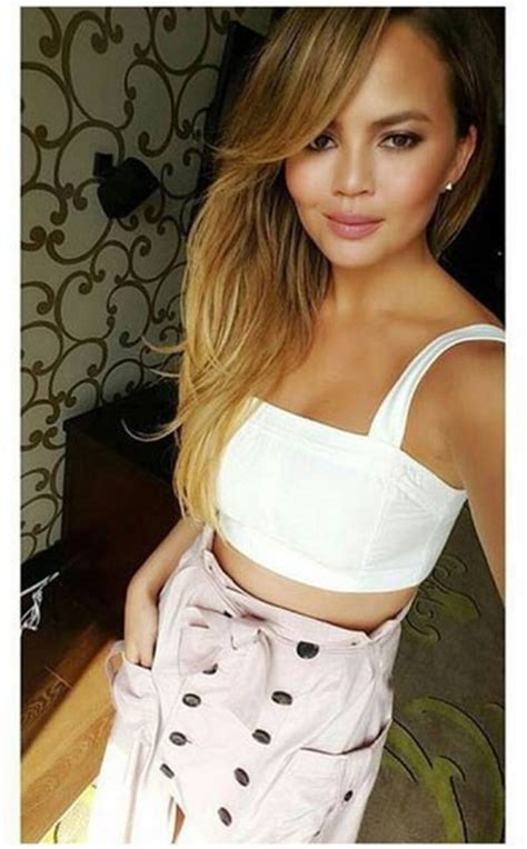 Skirt Chrissy Teigen Top Crop Tops Instagram Summer